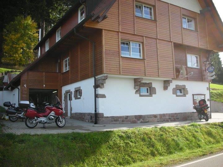 Pension Forsthaus Taele - Das Gaestehaus Vom Schwarzwaldgasthaus Salenhof Титизее-Нойщат Екстериор снимка