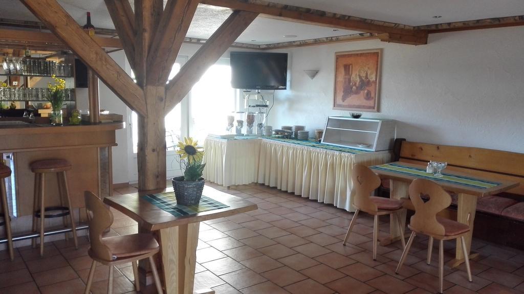 Pension Forsthaus Taele - Das Gaestehaus Vom Schwarzwaldgasthaus Salenhof Титизее-Нойщат Екстериор снимка